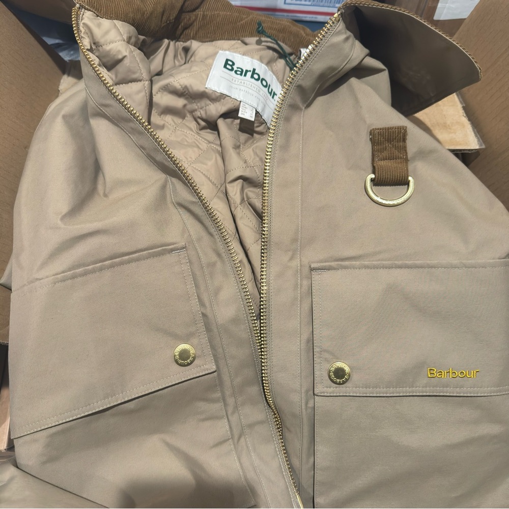 Barbour Nora Casual Barn Jacket in Military Brown - Picture 6 of 10